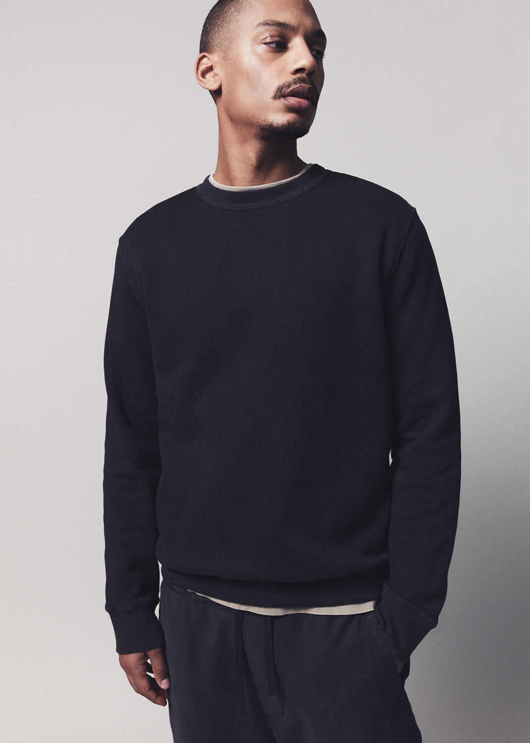 Vintage Crewneck Sweatshirt in Washed Black