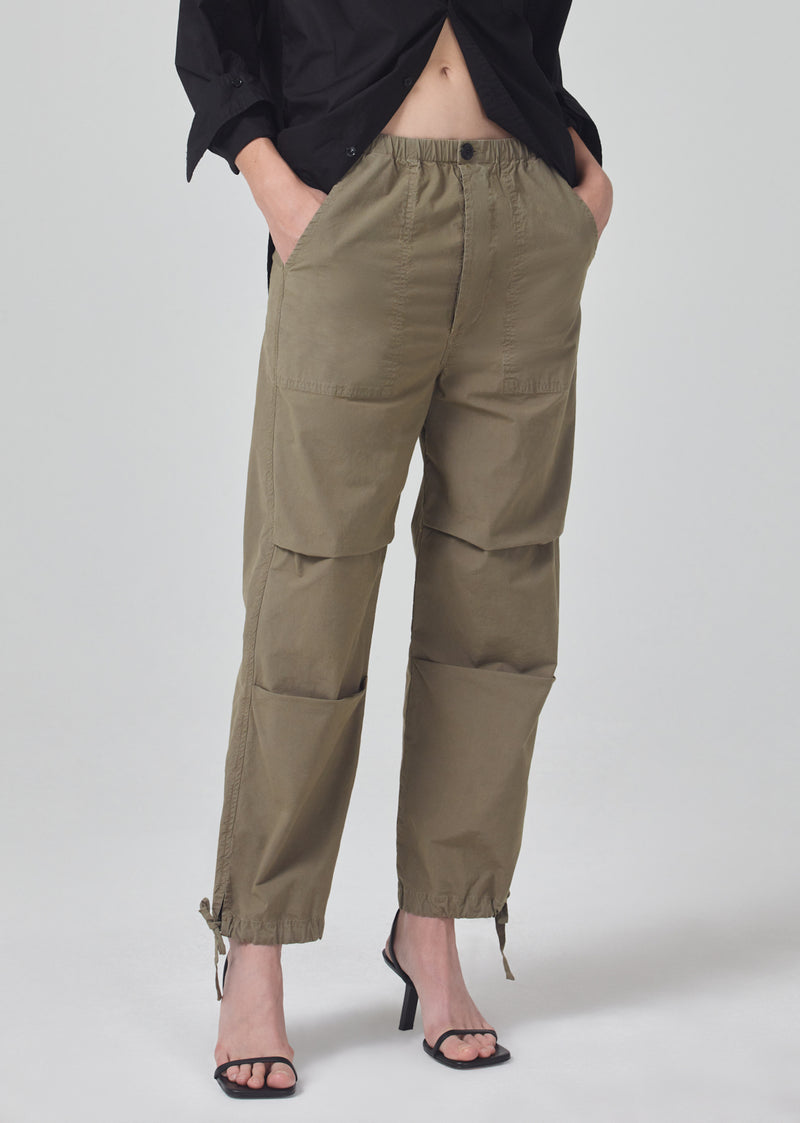 Luci Slouch Parachute Pant in Palmetto front