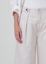 Payton Utility Trouser in Oysterette detail
